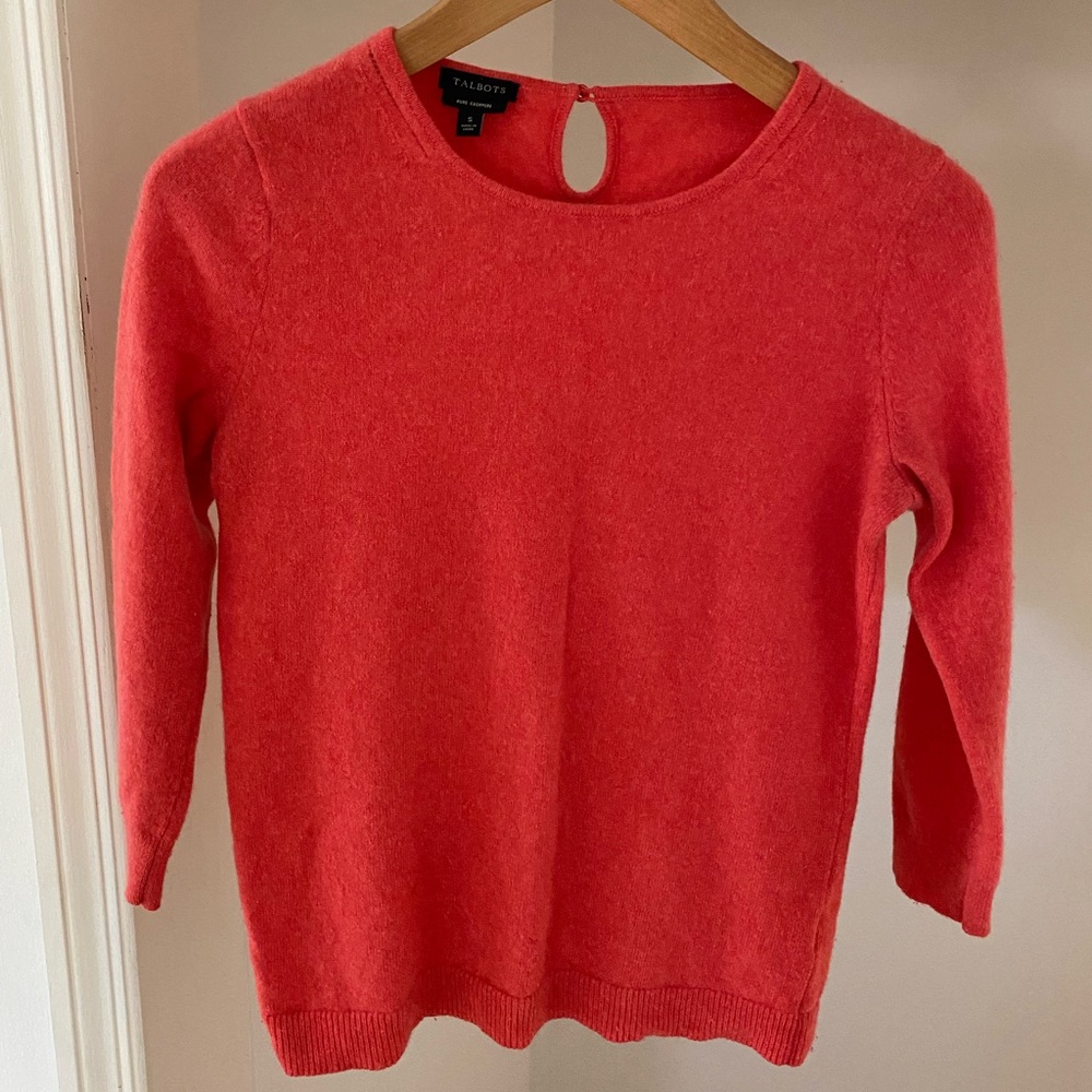 🎀Pink cashmere crewneck sweater by Talbots 100% cashmere!